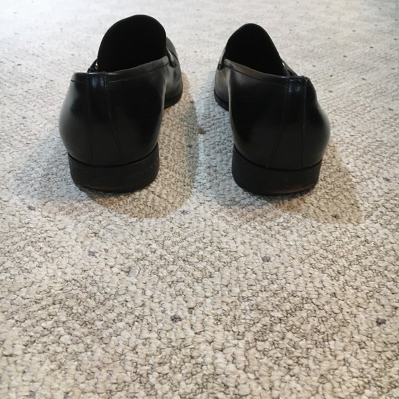 SOLD!!’ Salvatore Ferragamo Leather Loafers. - Picture 3 of 13